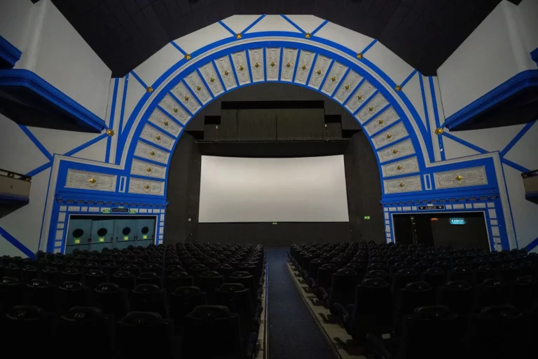 Los cines confían su «remontada» al otoño español