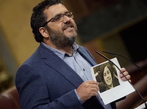 El diputado de Més per Mallorca en el Congreso adscrito en el grupo Sumar, Vicenç Vidal, ha advertido que su apoyo a los Presupuestos Generales del Estado (PGE) está condicionado a medidas de mejora en Baleares y 