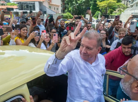 EuropaPress_6160566_july_28_2024_caracas_miranda_venezuela_opposition_candidate_edmundo (1) Un tribunal de Venezuela ha emitido este lunes una orden de arresto contra el ganador de la elección presidencial