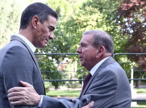 Pedro Sánchez sigue sin reconocer a Edmundo González tras la reunión entre ambos