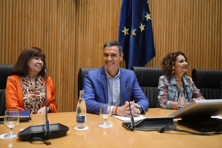 Pedro Sánchez muestra su debilidad internacional en los casos de Venezuela, Israel o Marruecos