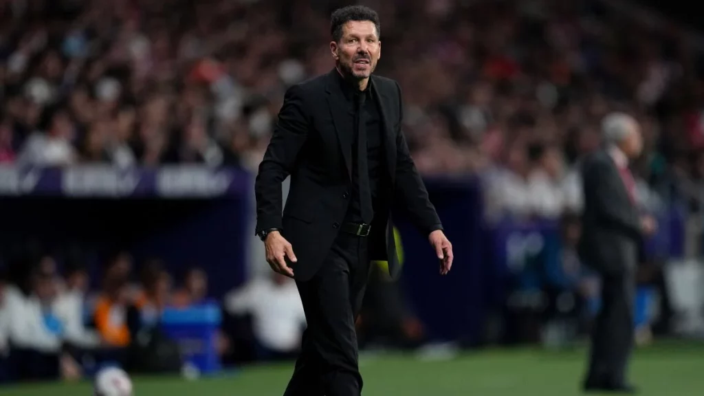 Un peso pesado del Atlético admite que el vestuario no traga a Simeone