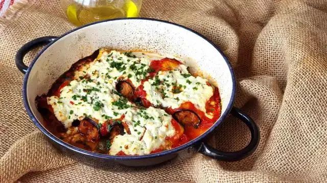 Explosiva y exquisita receta de sartén de berenjenas con tomate y huevos