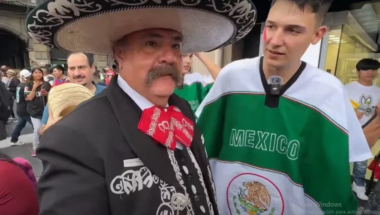 Las impagables reacciones de estos españoles celebrando el Grito de Independencia de México