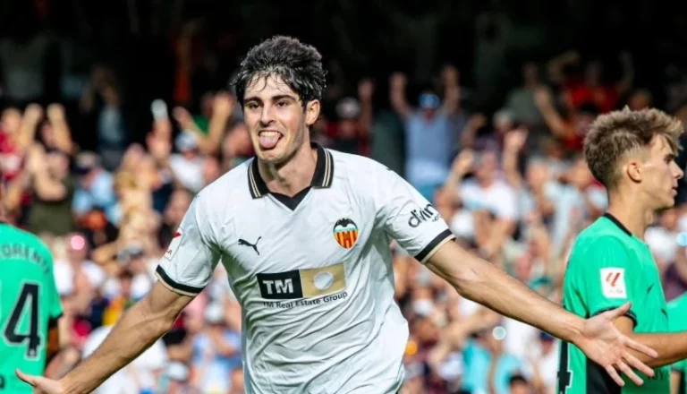 Javi Guerra forzó un despido en el Atlético