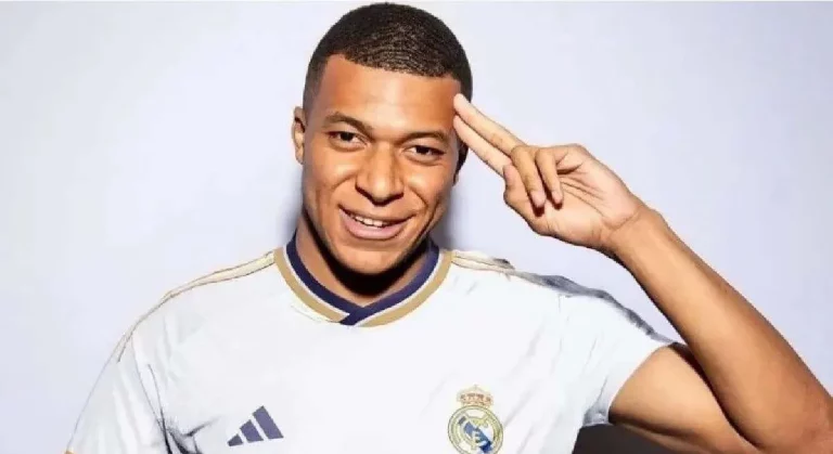 Mbappé ataca sin miramientos a la prensa francesa
