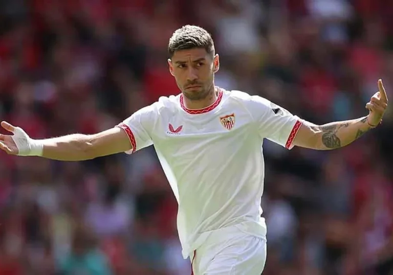 La oferta por Montiel que hizo estallar al Sevilla FC