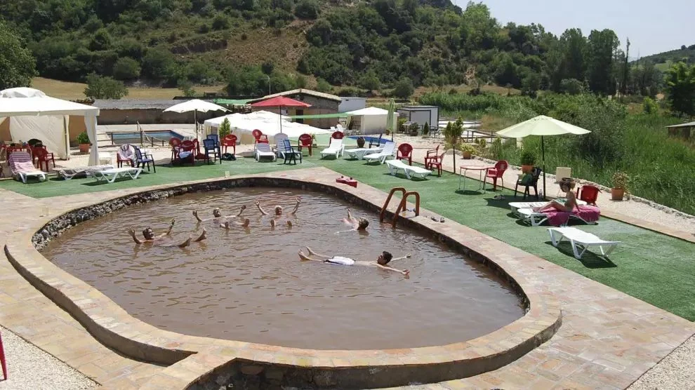Las piscinas de sal de Naval: un Mar Muerto en el corazón de Aragón