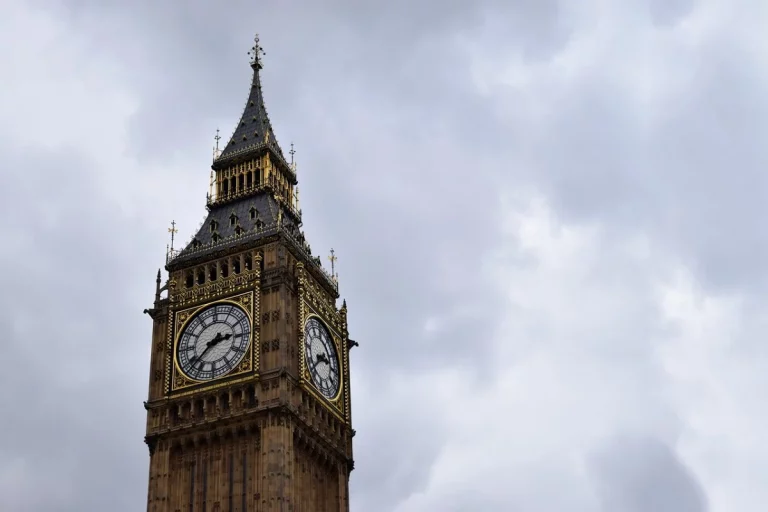 ¿Cómo ven los españoles a los ingleses?