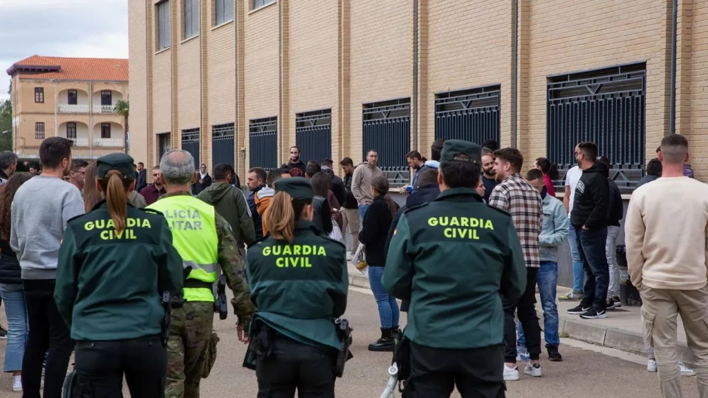 Nuevas fechas para las pruebas: la incertidumbre de miles de aspirantes