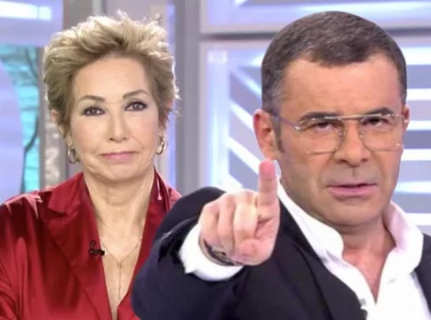 Nuevo ataque de Ana Rosa a Jorge Javier en presencia de Ion Aramendi, de 'Reacción en Cadena' Nuevo ataque de Ana Rosa a Jorge Javier en presencia de Ion Aramendi, de 'Reacción en Cadena'