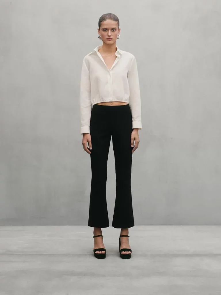 Pantalón crop flare fit