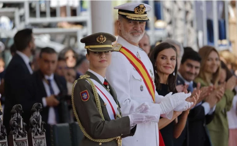 Pilar Eyre no se muerde la lengua con el error que ha cometido Zarzuela con Felipe y Leonor