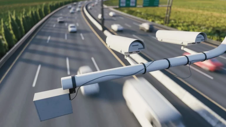 Los reyes de las multas son estos dos radares de la DGT, los que más castigan a los conductores