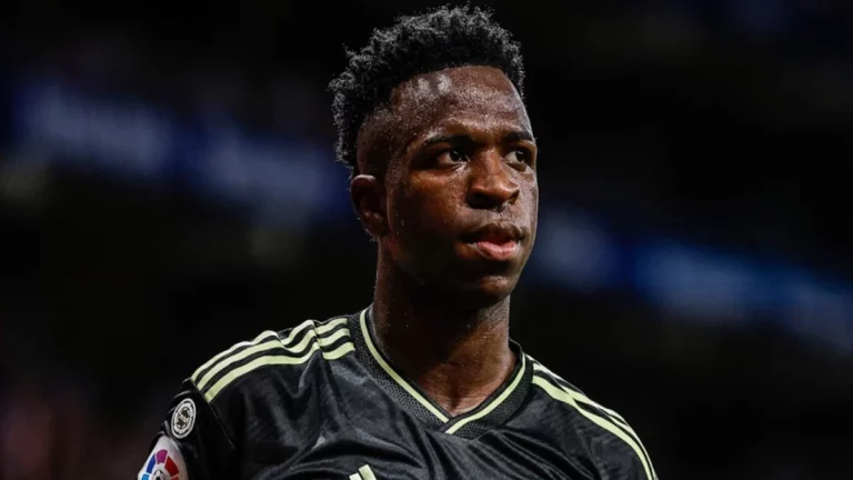 Vinicius pone en duda la continuidad de Ancelotti en el Real Madrid