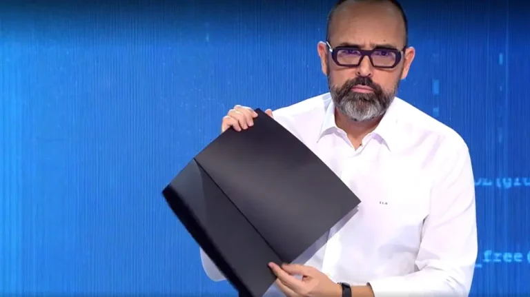 Risto Mejide y 'Todo es mentira' encuentran la manera de saltarse el veto de Mediaset a las imágenes de Juan Carlos y Bárbara Rey