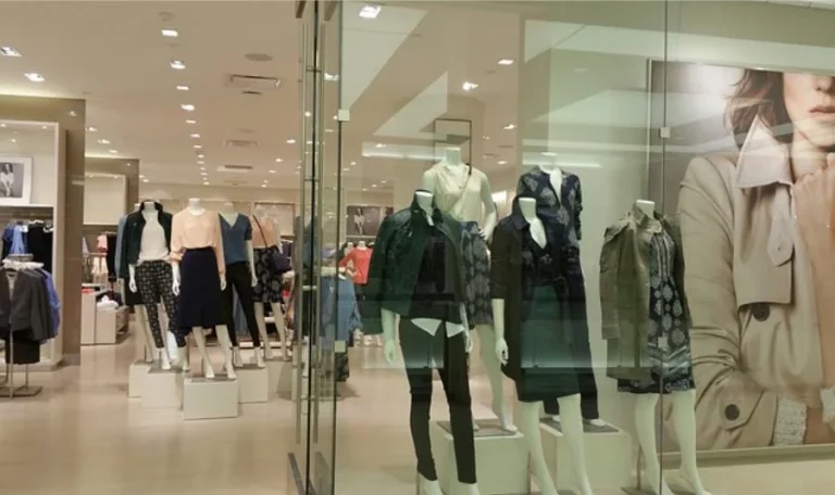 Sencilla y a la vez elegante con estos 6 vestidos de Sfera que causan sensación