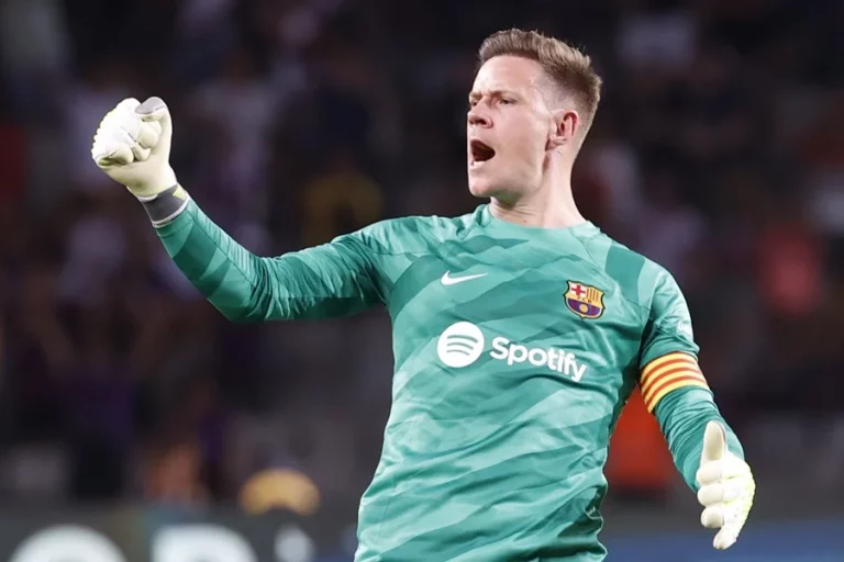 La lesión de Ter Stegen rompe los planes del Betis