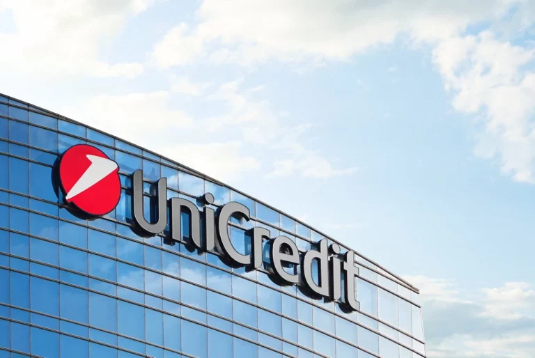 UniCredit eleva su porcentaje en Commerzbank al 21% y apunta a alcanzar el 30%