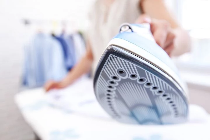 Usa una plancha sobre una toalla seca
