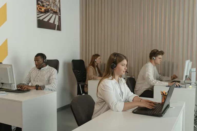 Call center Lion Public