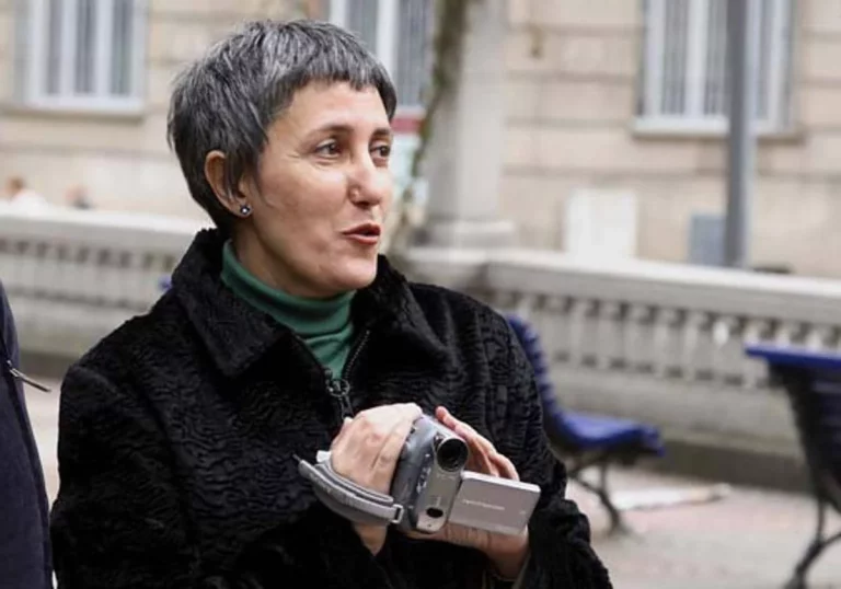 La autora Chus Pato gana el Premio Nacional de Poesía 2024 por su trabajo 'Sonora'