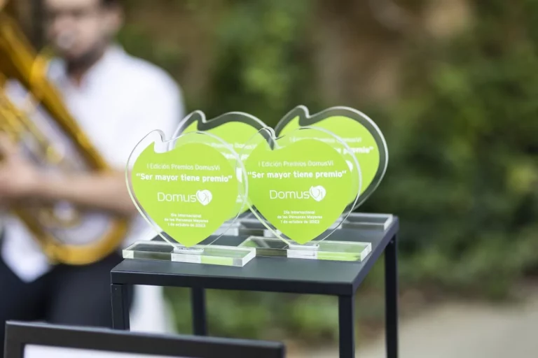 Iniciativas que premian a las personas mayores frente al edadismo