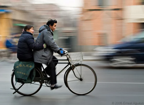Nuevas normas de la DGT para patinetes y bicicletas con amenaza de multas
