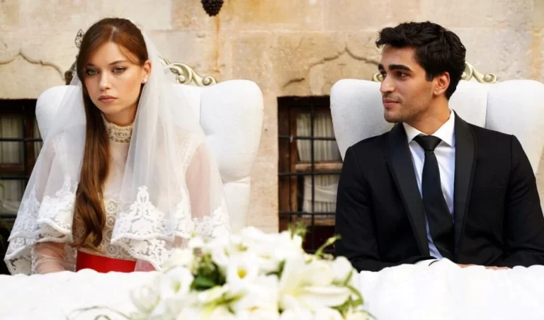 La nueva telenovela turca de Antena 3 que viene a sustituir ‘Secretos de Familia’: todo sobre ‘Una nueva vida’