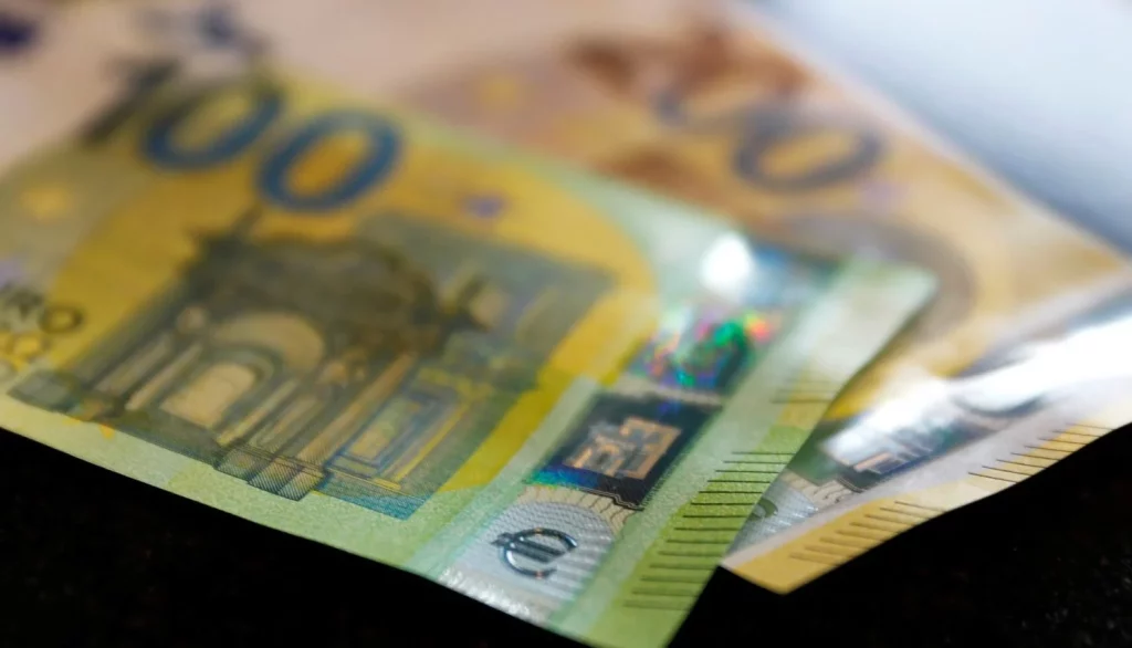 Nómina IRPF mes de mayo Fuente: Freepik