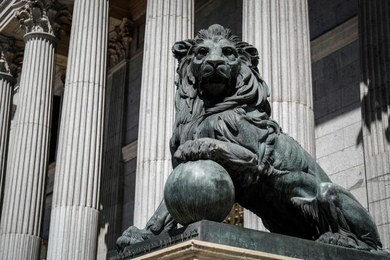 El Congreso incluye en el Día de la Constitución una exposición sobre arte antifranquista y de la Transición