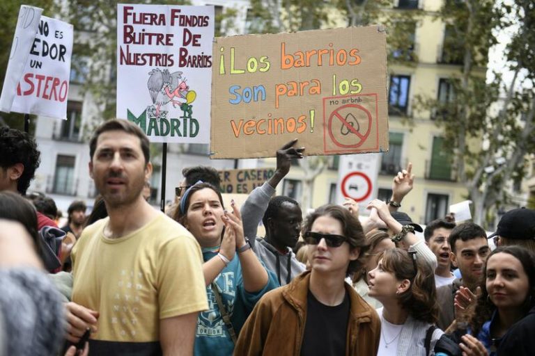 Unas 22.000 personas salen a las calles de Madrid contra los precios del alquiler y amenazan con impagos