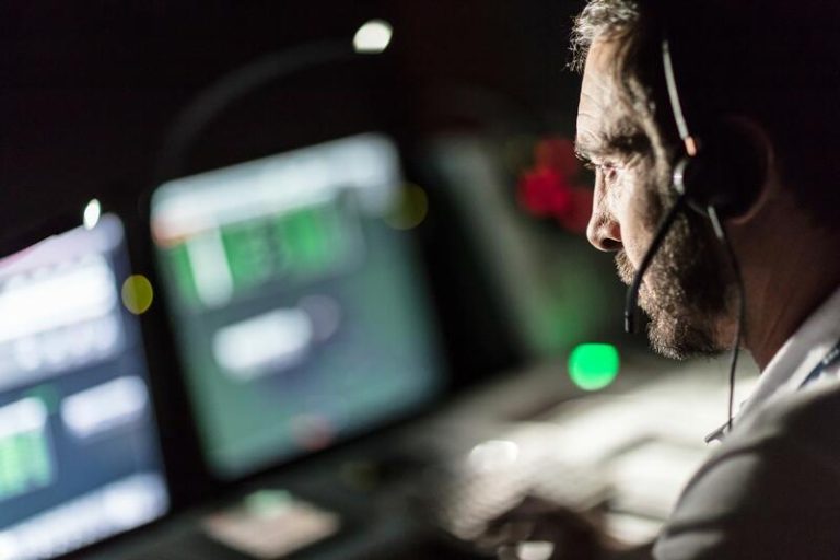 El Ministerio de Transportes autoriza la renovación del sistema de comunicaciones del control de tráfico aéreo