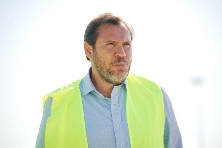 Óscar Puente da explicaciones de los problemas con los trenes en Madrid este fin de semana