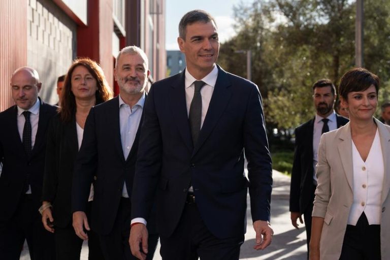 Pedro Sánchez aborda los problemas de vivienda con patronales, organizaciones y sindicatos