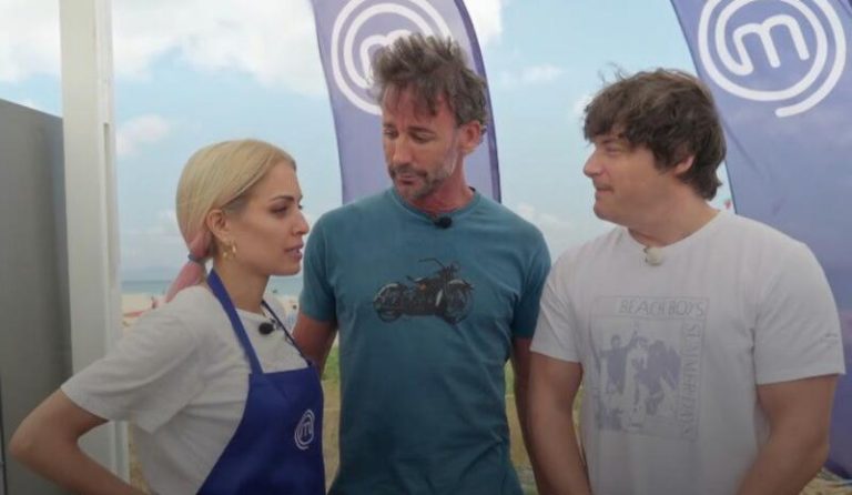 Así fue el primer flechazo entre Álvaro Muñoz Escassi e Hiba Abouk en 'MasterChef Celebrity'