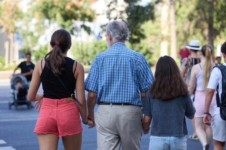 Los hogares con todos sus miembros en paro bajan a mínimos desde 2008