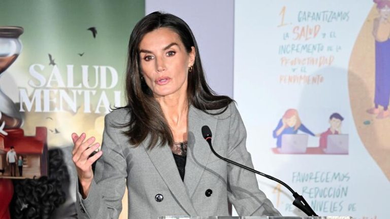 La reina Letizia suspende su agenda por la DANA, pero el rey Felipe la mantiene