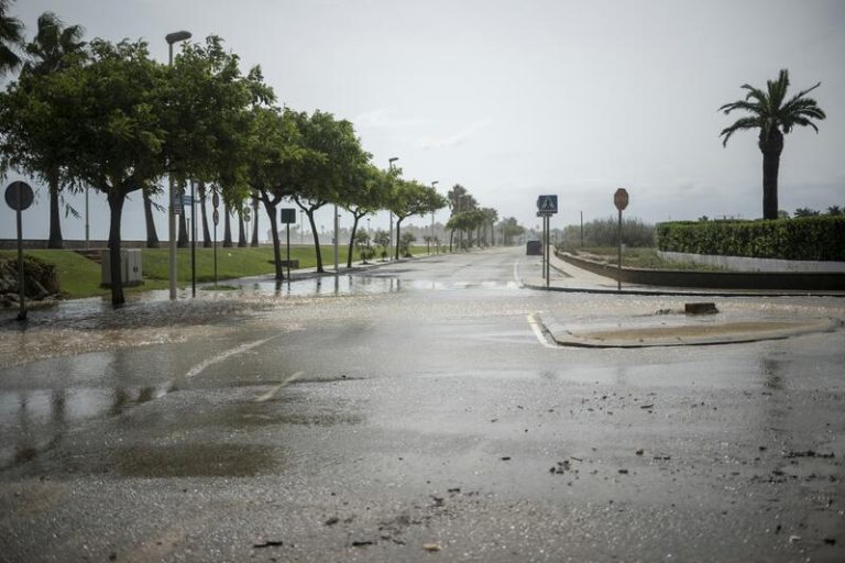 Aviso muy serio de la AEMET por la DANA: riesgo extremo en Tarragona y Málaga y lluvias en otros municipios