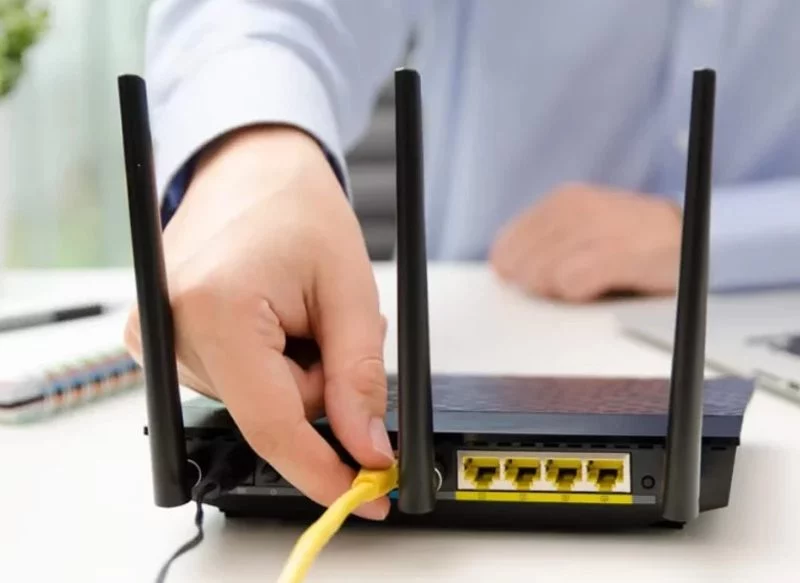 DAÑOS EN EL ROUTER WIFI