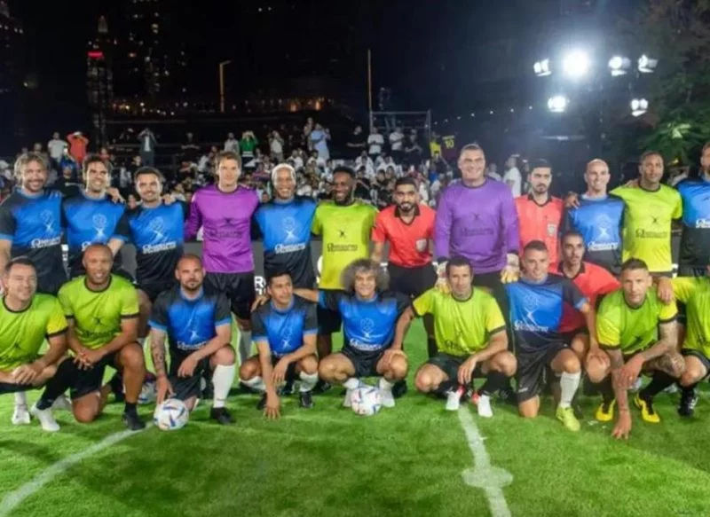 OMEGAPRO FUE PROMOCIONADA POR FIGO, RONALDINHO, VINICIUS...