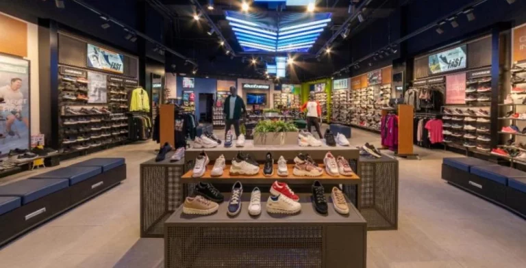 4 modelos de zapatillas Skechers ultracómodas para el día a día o para salir a tomar algo