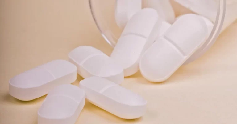 Mira bien en casa: Sanidad retira estas marcas de ibuprofeno por peligrosas