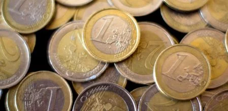 La cantidad de monedas a partir de la que una tienda o bar se puede negar a cobrarte, según el Banco de España