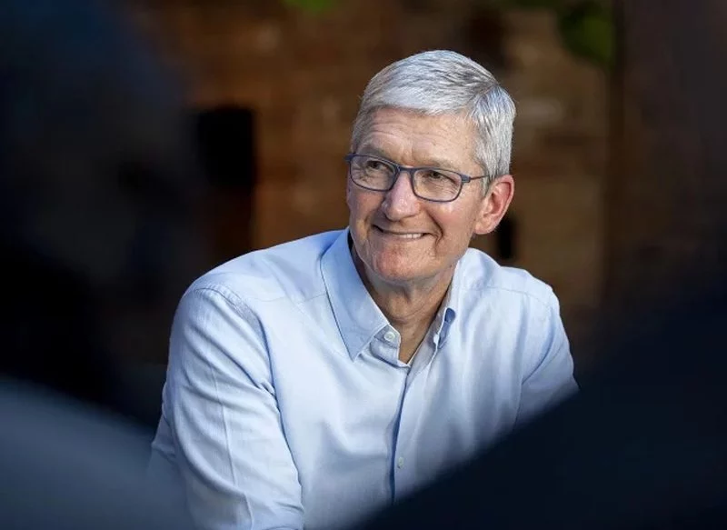 ¿QUIÉN ES TIM COOK?