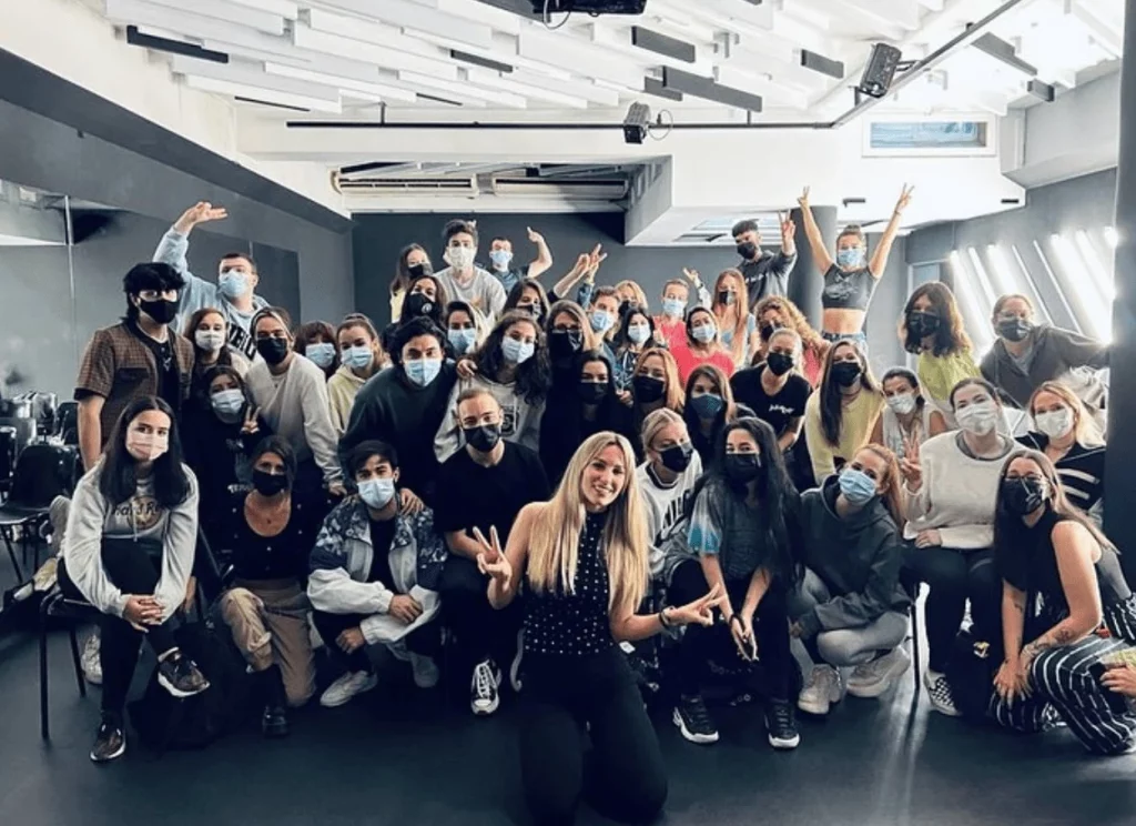 La academia de canto de las celebrities 1 Academia de canto Jukebox