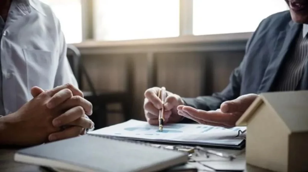 El privilegio de la banca a los funcionarios: «Son los únicos que financiamos al 100%» 2 Acceso a más capital con menor riesgo: ¿por qué los funcionarios son clientes preferentes?