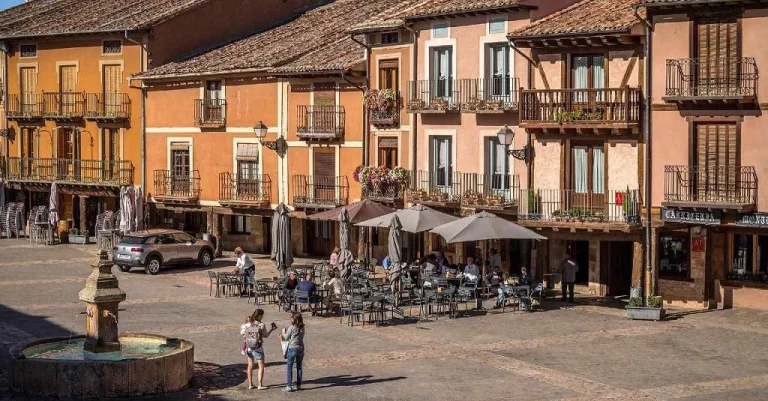 Ayllón, el tesoro medieval de Segovia que te transporta en el tiempo entre iglesias románicas y palacios góticos