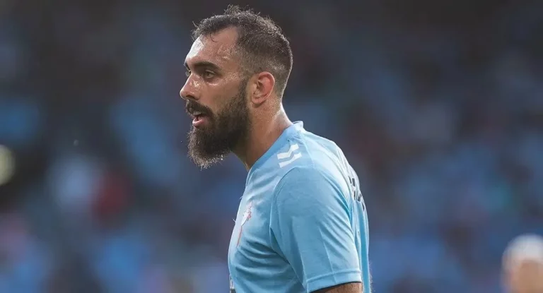 Borja Iglesias aprieta a Betis y Celta para resolver su futuro ya