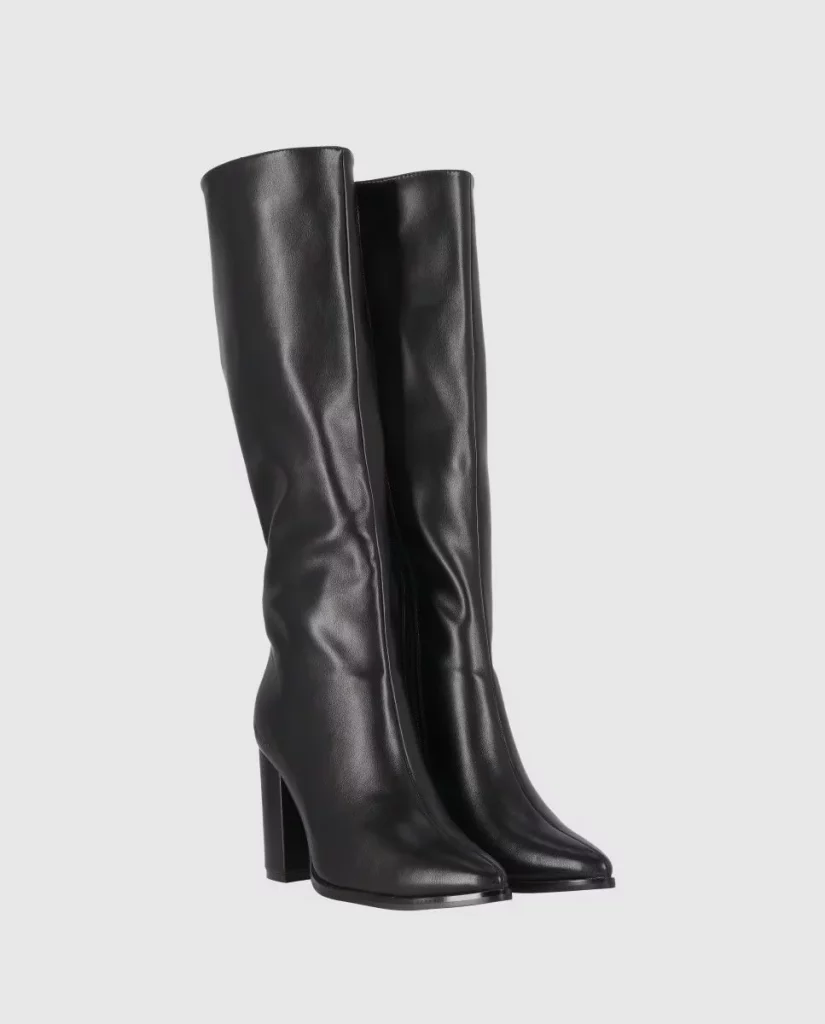 Botas de mujer en color negro con cierre de cremallera de Chika10